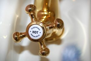 faucet-1529179_640